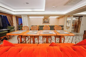 Grand Marcello Hotel & Spa