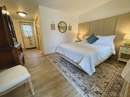 Emerald Valley Inn