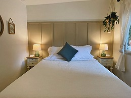 Emerald Valley Inn