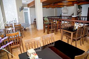 Ha Trinh Hotel