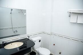 Ha Trinh Hotel