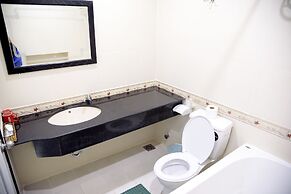 Ha Trinh Hotel