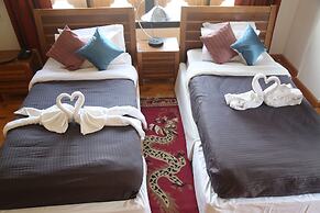 Hotel Golden Roots
