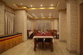 Hotel Golden Roots