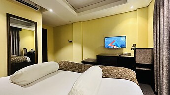 Hotel The Capital