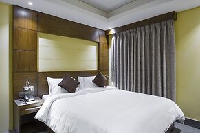 Hotel The Capital