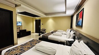 Hotel The Capital