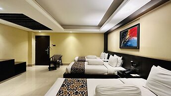Hotel The Capital