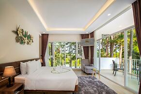 CEREJA Hotel & Resort Da Lat