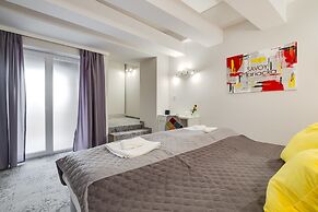 SAVOY Mariacka Apartments