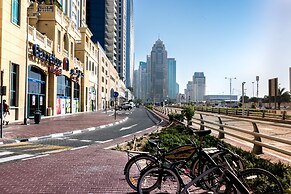 Marina Crown Tower