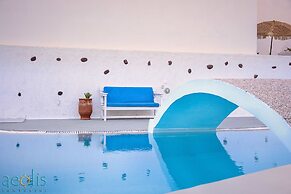 Aeolis Santorini