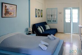 Aeolis Santorini