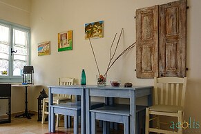 Aeolis Santorini
