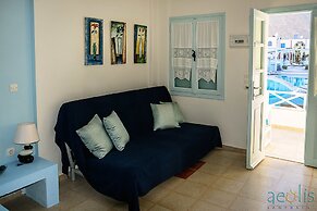 Aeolis Santorini