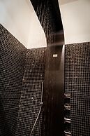 Two Chic Guesthouse