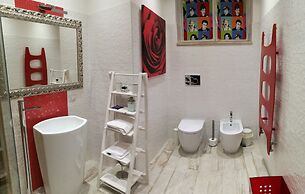 Two Chic Guesthouse
