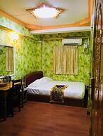 C & Y Hotel