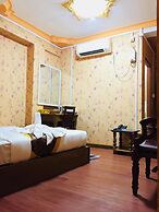 C & Y Hotel