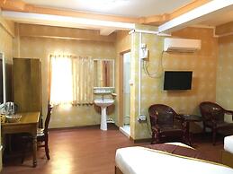 C & Y Hotel