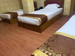 C & Y Hotel