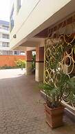 Pinnacle Court Apartments