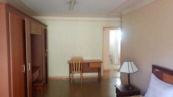 Pinnacle Court Apartments