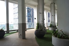 Twin Galaxy Suites