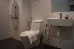 Twin Galaxy Suites