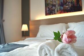Twin Galaxy Suites