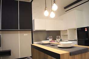 Twin Galaxy Suites