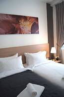 Twin Galaxy Suites