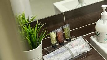 Encorp Marina Suites