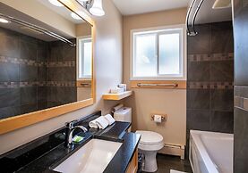 Swiss Chalet Motel