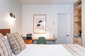 Swiss Chalet Motel