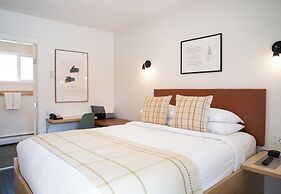 Swiss Chalet Motel