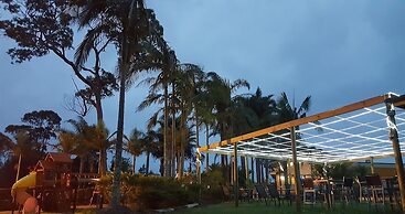 Tabourie Lake Motel