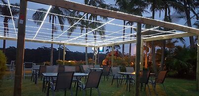 Tabourie Lake Motel