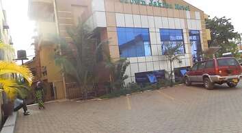 Crown Jakiba Hotel