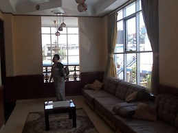 Crown Jakiba Hotel