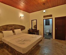 Arugambay PodBay
