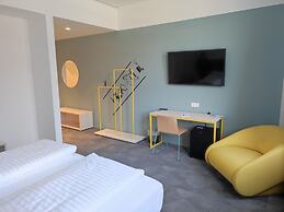 Airbase Hotel