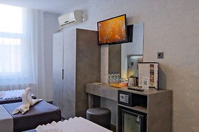 The Queen Hotel