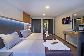 The Queen Hotel