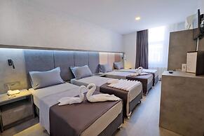 The Queen Hotel