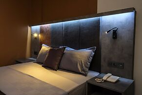 The Queen Hotel