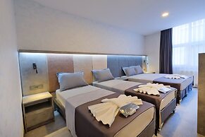 The Queen Hotel