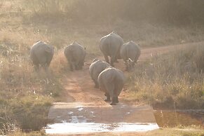 Inzalo Safari Lodge