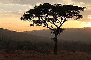 Inzalo Safari Lodge