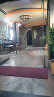 Hotel Manikanta Residency
